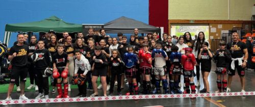 Parte-hartze handia Elorrion ospatutako Kickboxing Irekian. ARGAZKIA: IndarXsport