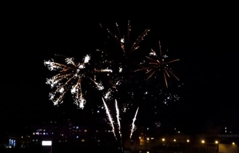 Su artifizialekin bukatu dira Durangoko jaiak