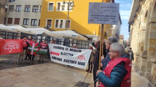 8 urteren ondoren pentsiodunek gutxieneko pentsioa eskatzen jarraitzen dute